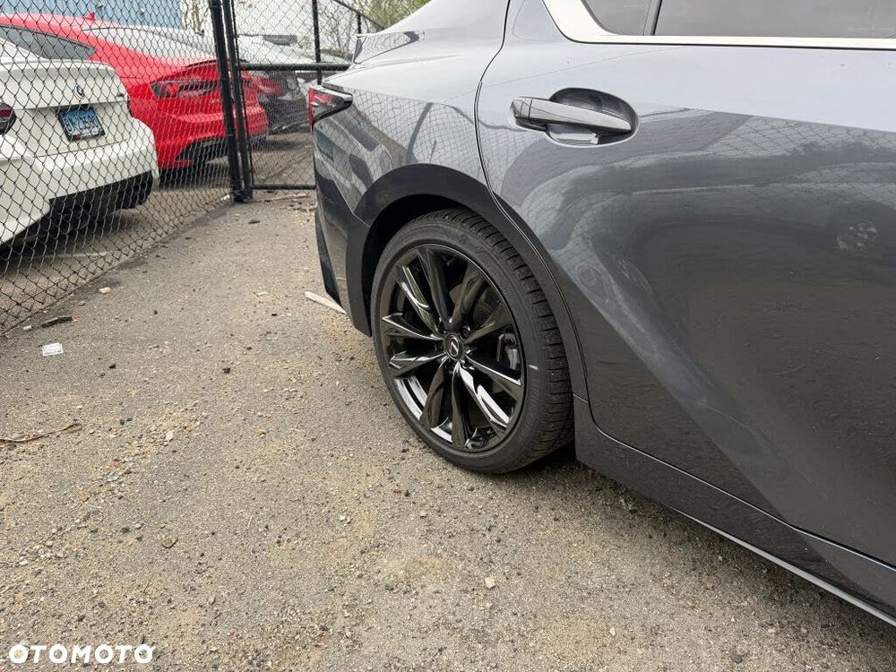 Lexus IS - 21