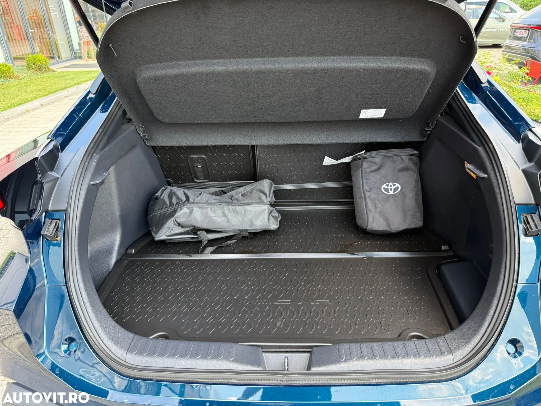 Toyota C-HR 2.0 HEV 197 CP 4x2 CVT Dynamic - 20
