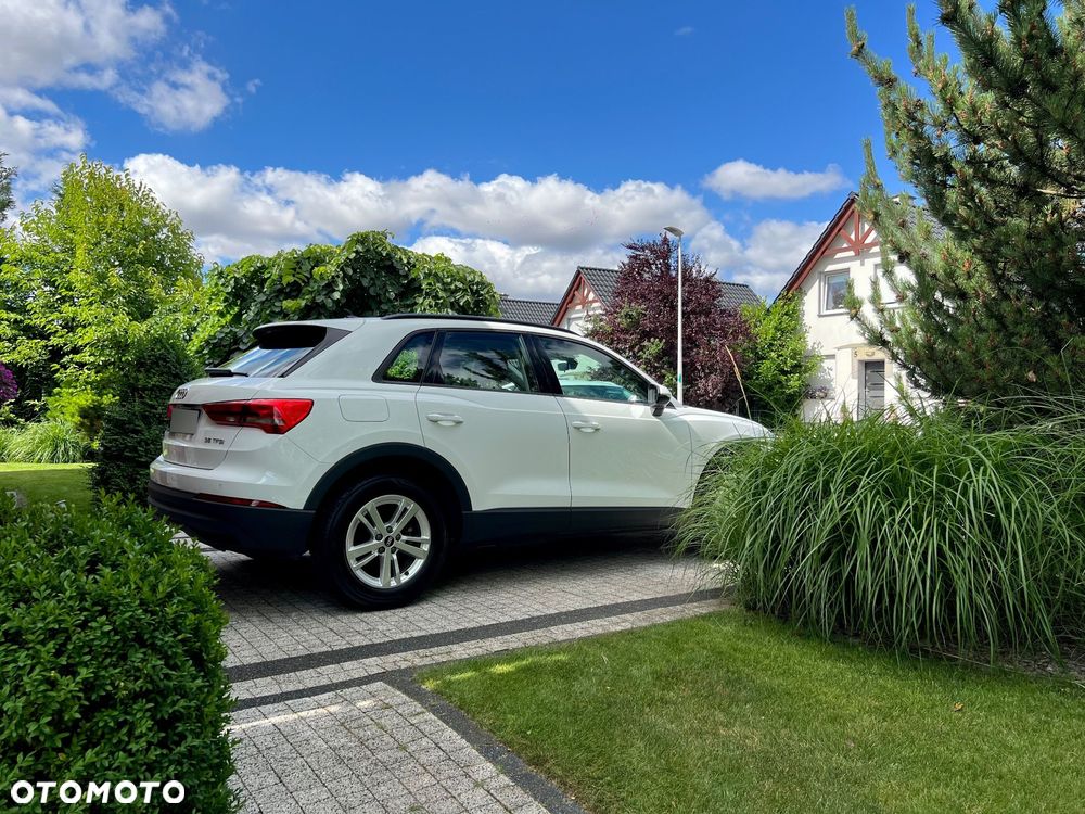 Audi Q3 35 TFSI S tronic - 4