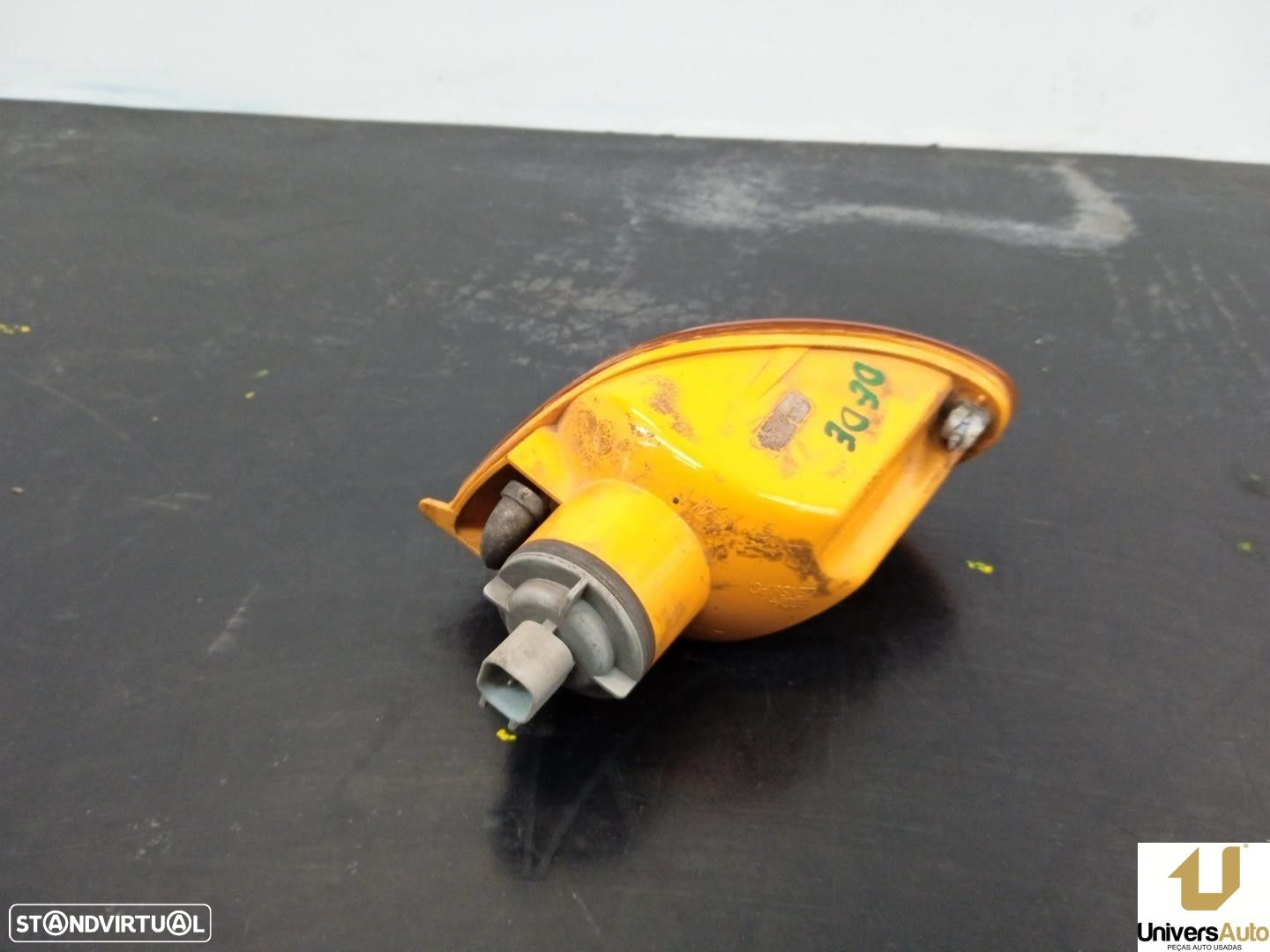 FAROLIM FRONTAL DIREITO FORD FOCUS SEDAN 2001 -C9DB - 2