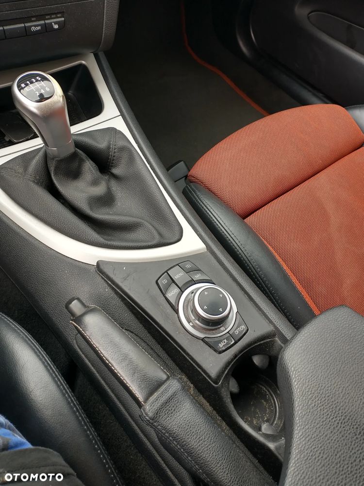 BMW Seria 1 120d - 16