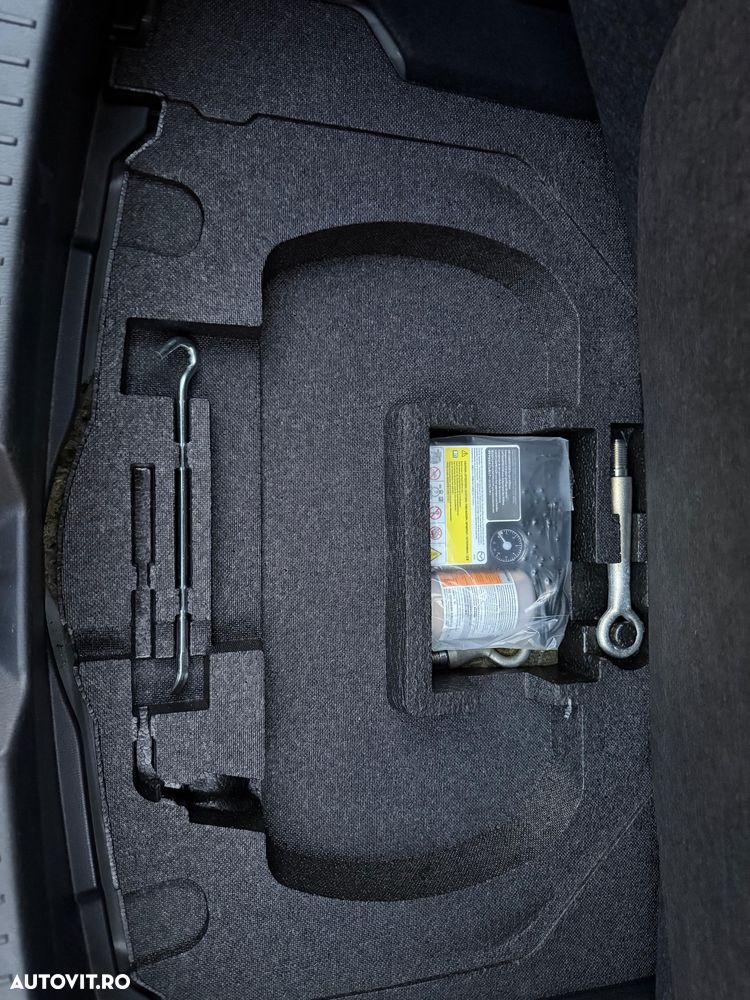 Mazda 3 SKYACTIV-G 120 Center-Line - 35
