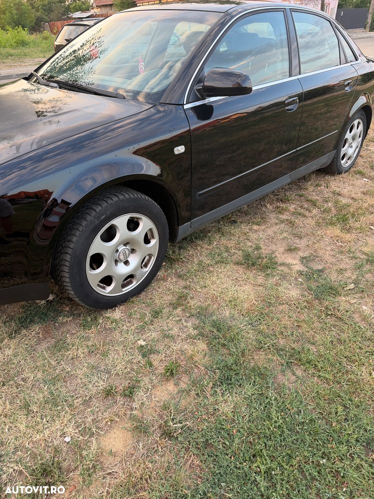 Audi A4 Limuzina - 4