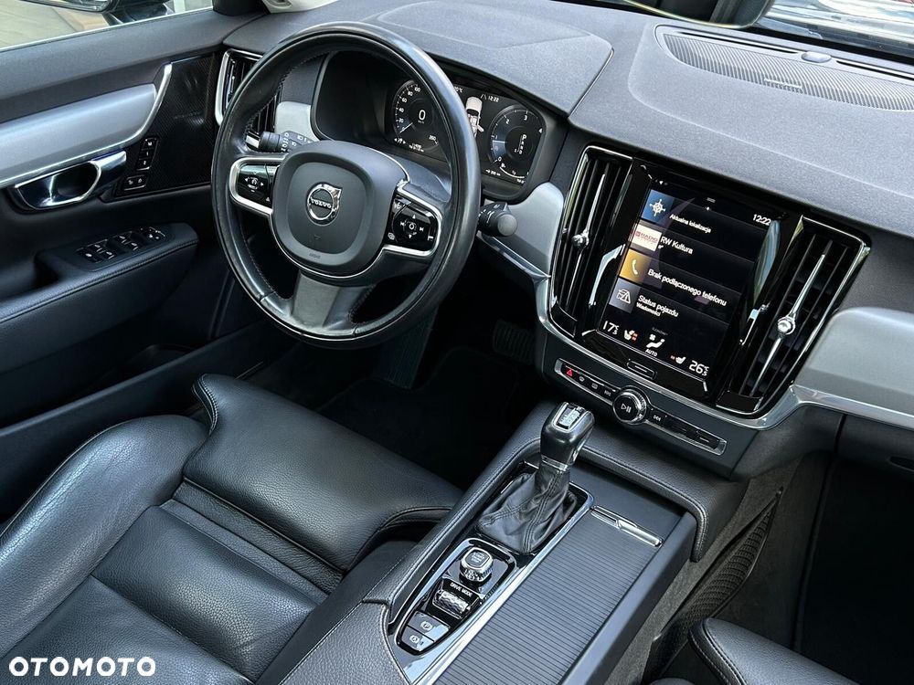 Volvo S90 D4 Momentum - 17