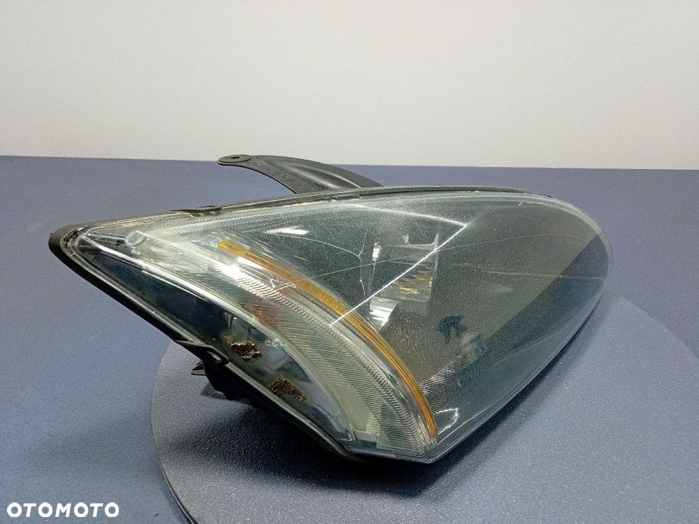 FORD FOCUS MK2 REFLEKTOR PRAWY PRZÓD LAMPA PRZEDNIA EU - 2