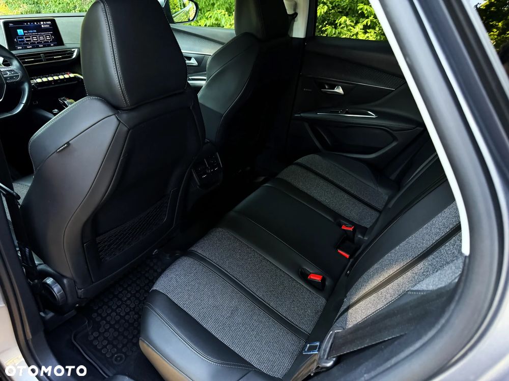 Peugeot 3008 BlueHDi 130 Stop & Start EAT8 Allure - 13