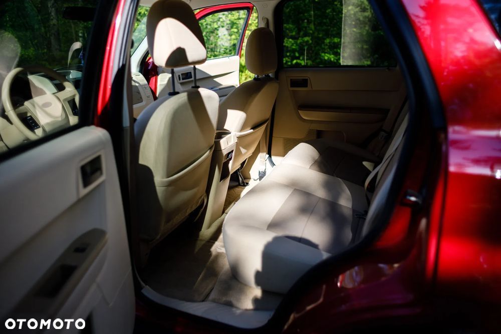 Ford Escape 3.0 XLT - 19