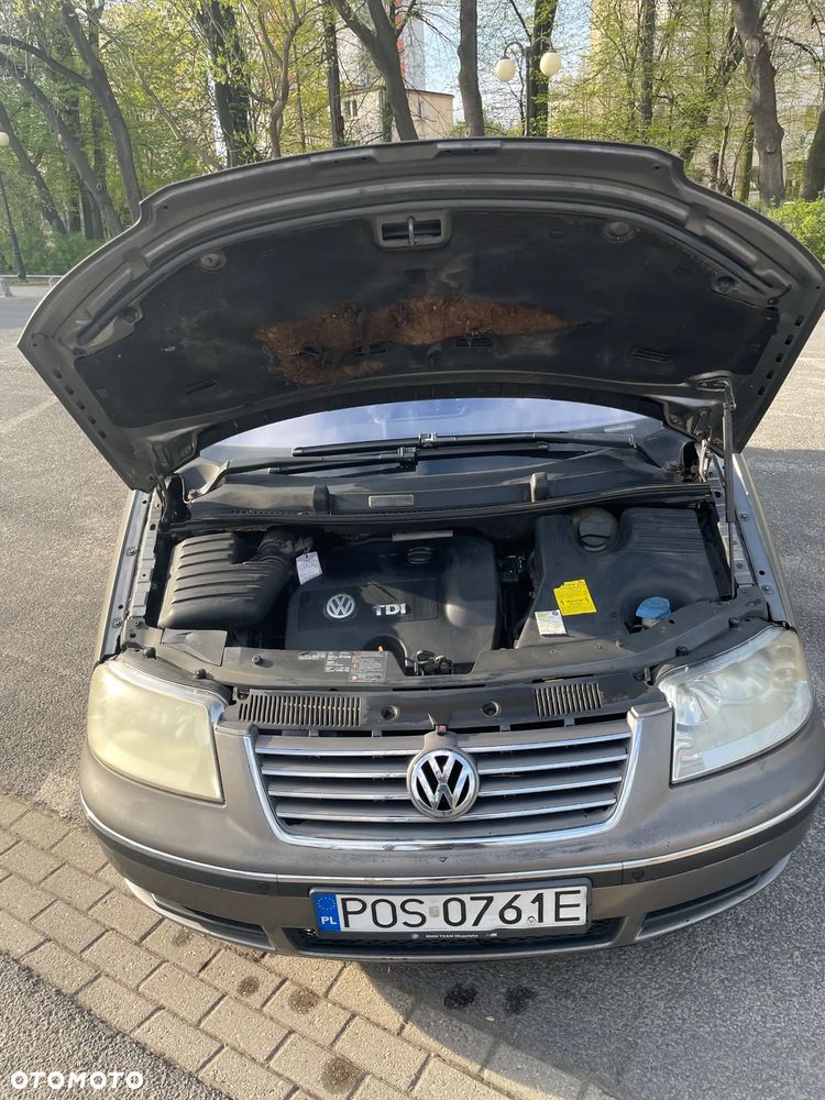 Volkswagen Sharan 1.9 TDI Comfortline Tiptr - 28