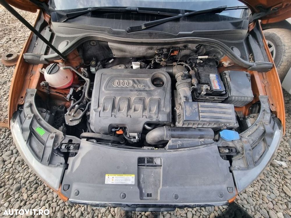 Dezmembrari  Dezmembrez  Piese  Audi Q3 2.0 TDI  2011 - 2018  CFGC CLLB - 5