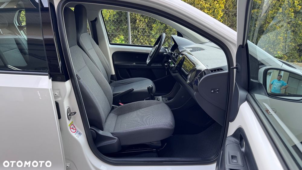 Volkswagen up! - 24