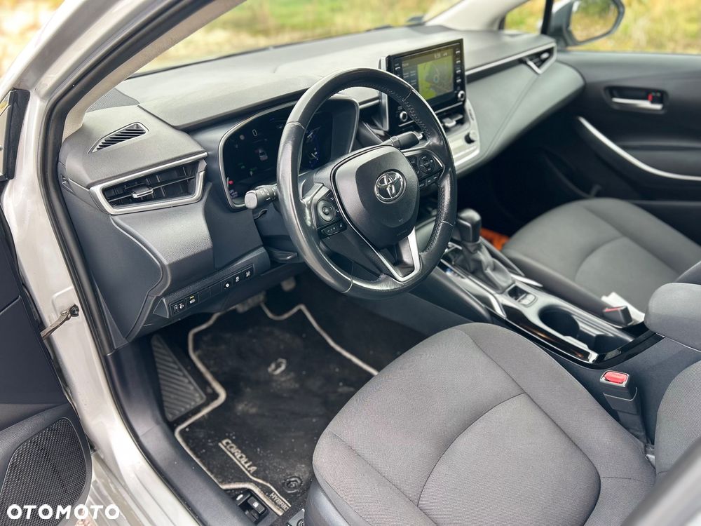 Toyota Corolla 1.8 Hybrid Comfort - 16