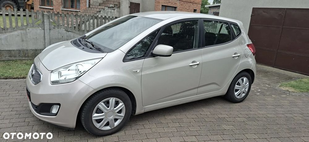 Kia Venga 1.4 CRDi 90 Attract - 24