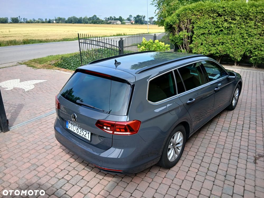Volkswagen Passat 2.0 TDI SCR Business - 9