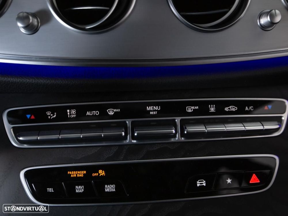 Mercedes-Benz E 300 de 4Matic T 9G-TRONIC AMG Line - 27