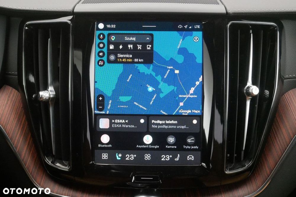 Volvo XC 60 - 25