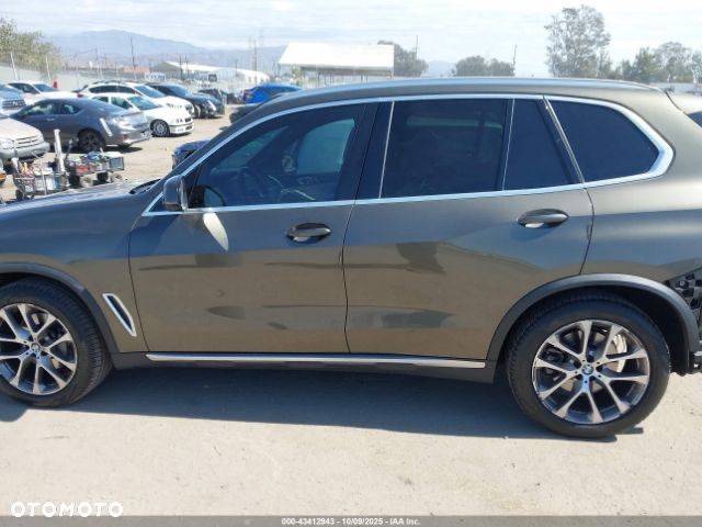 BMW X5 xDrive40i - 4