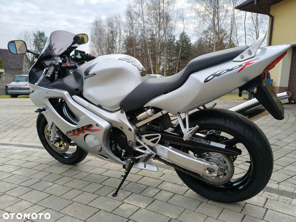 Honda CBR - 3