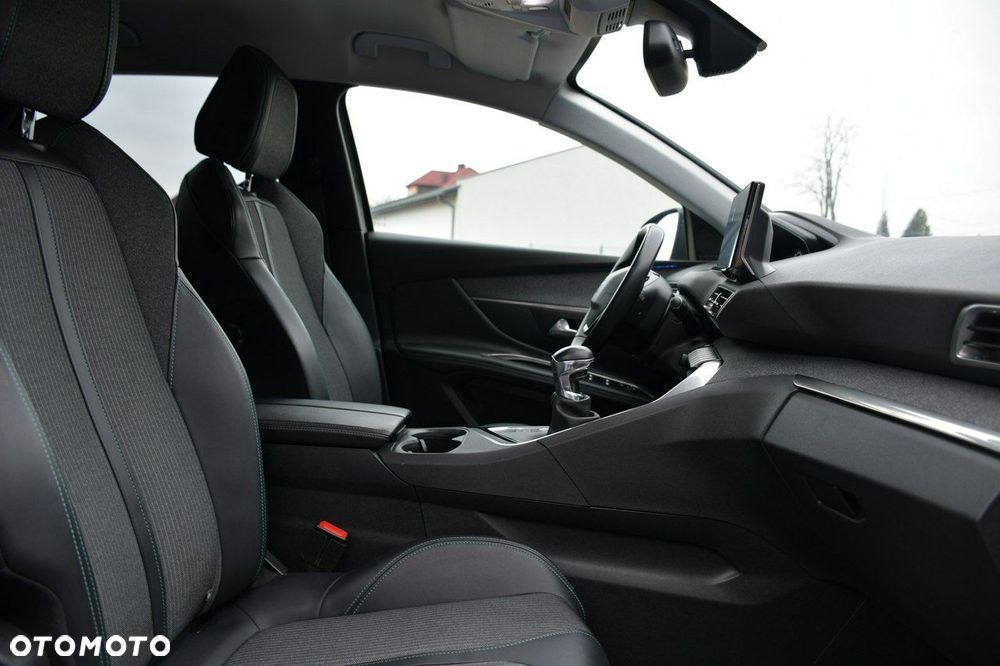 Peugeot 3008 1.2 PureTech Allure S&S - 12