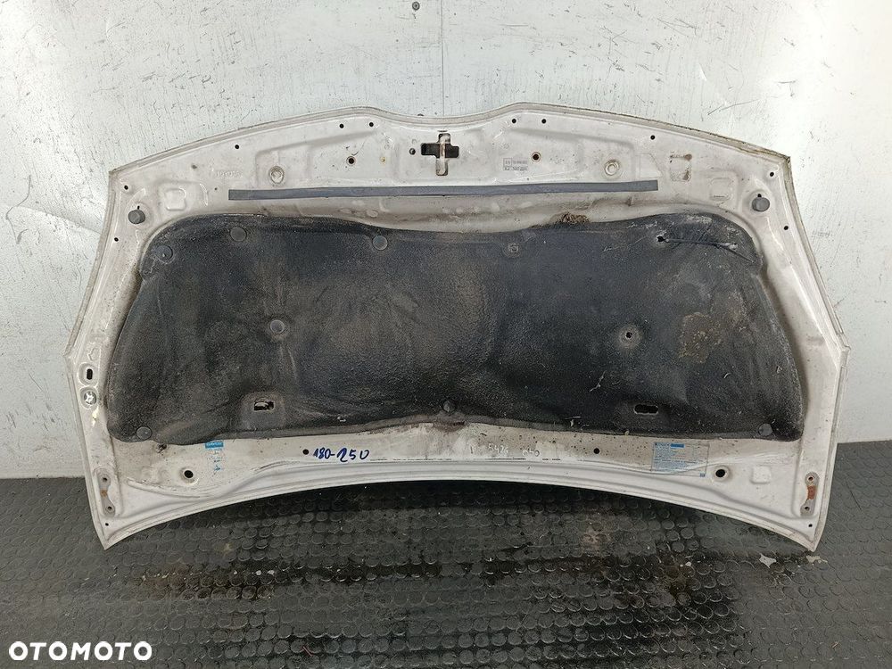 MASKA TOYOTA COROLLA VERSO II 040 - 6