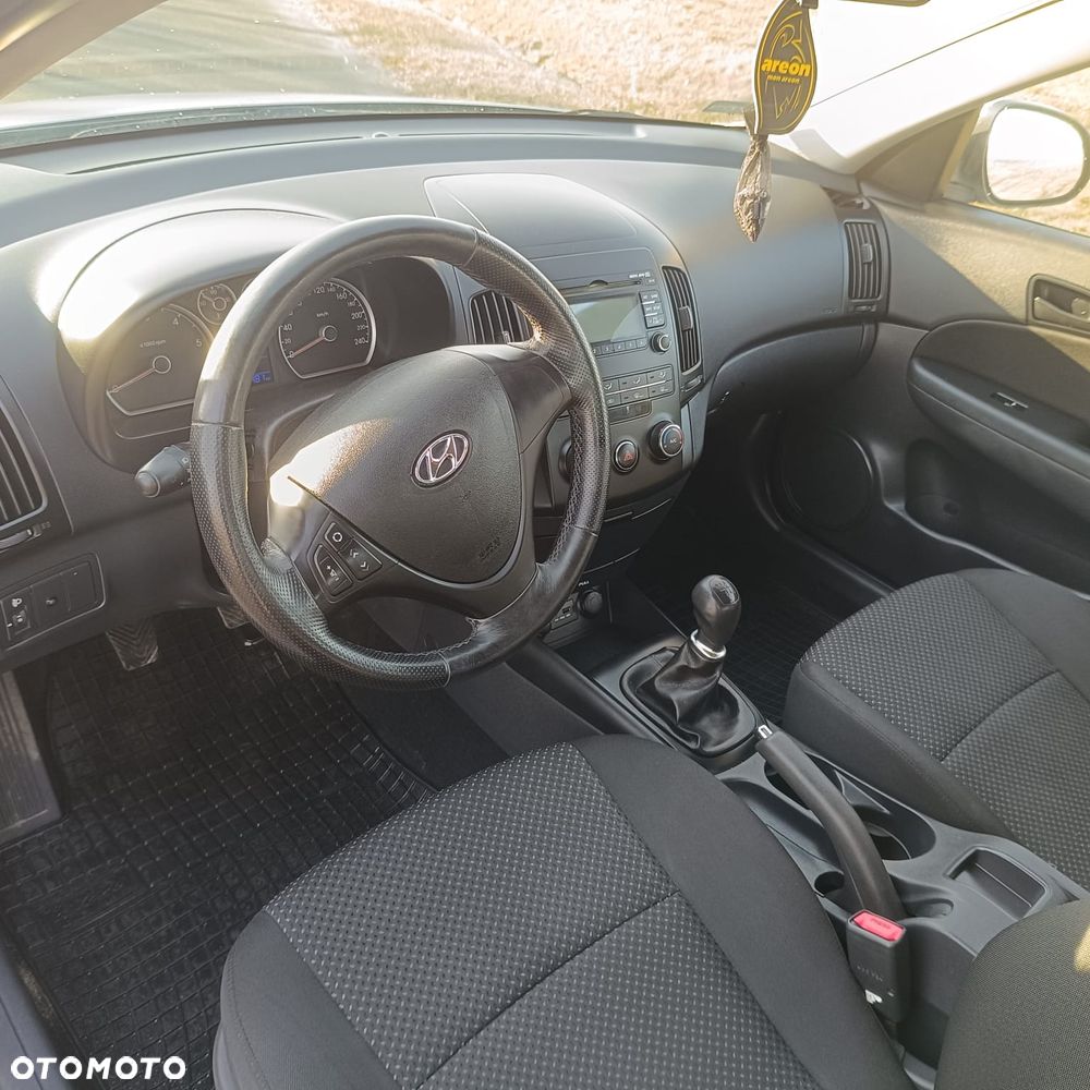 Hyundai i30 1.6 CRDi Comfort - 14