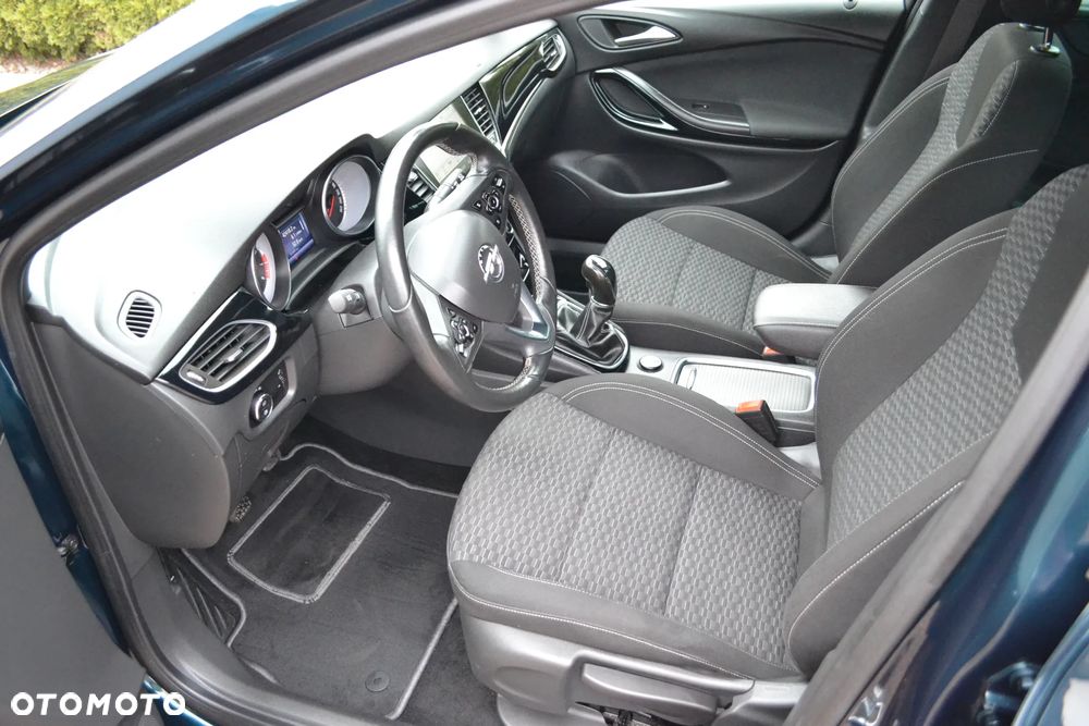 Opel Astra 1.4 T Enjoy - 9