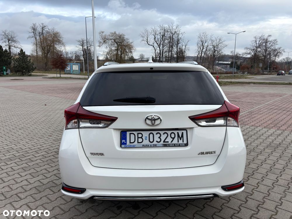 Toyota Auris 1.6 D-4D Comfort - 2