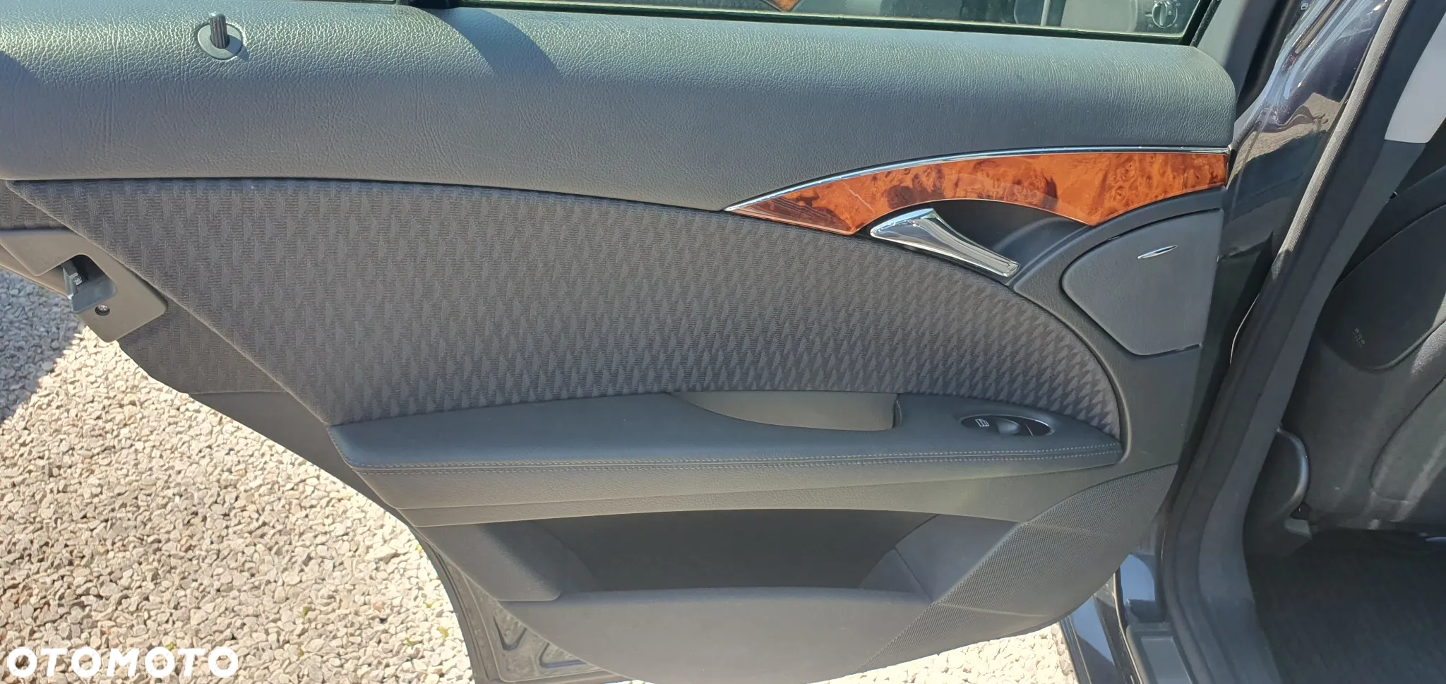 Mercedes-Benz Klasa E 350 4-Matic Avantgarde - 9