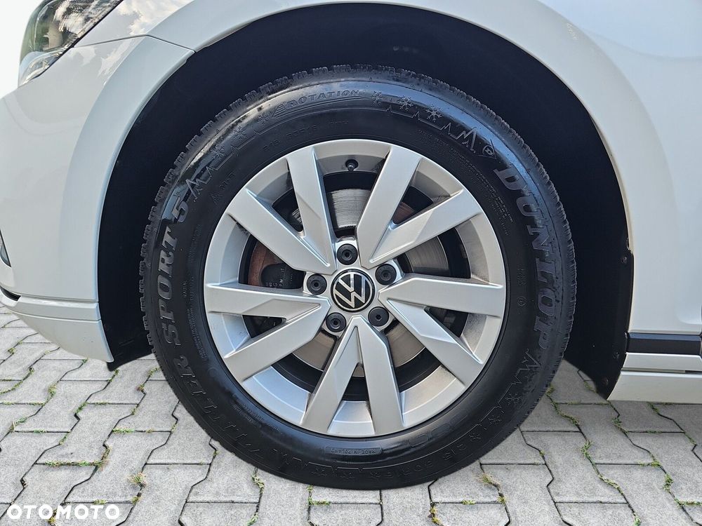 Volkswagen Passat - 9