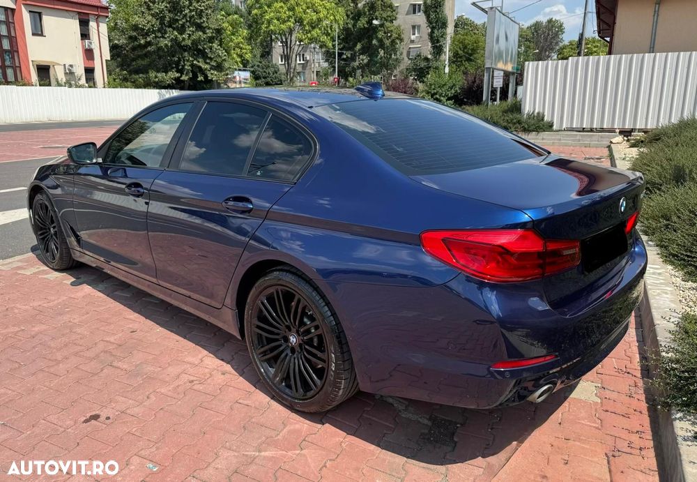 BMW Seria 5 520i AT - 4