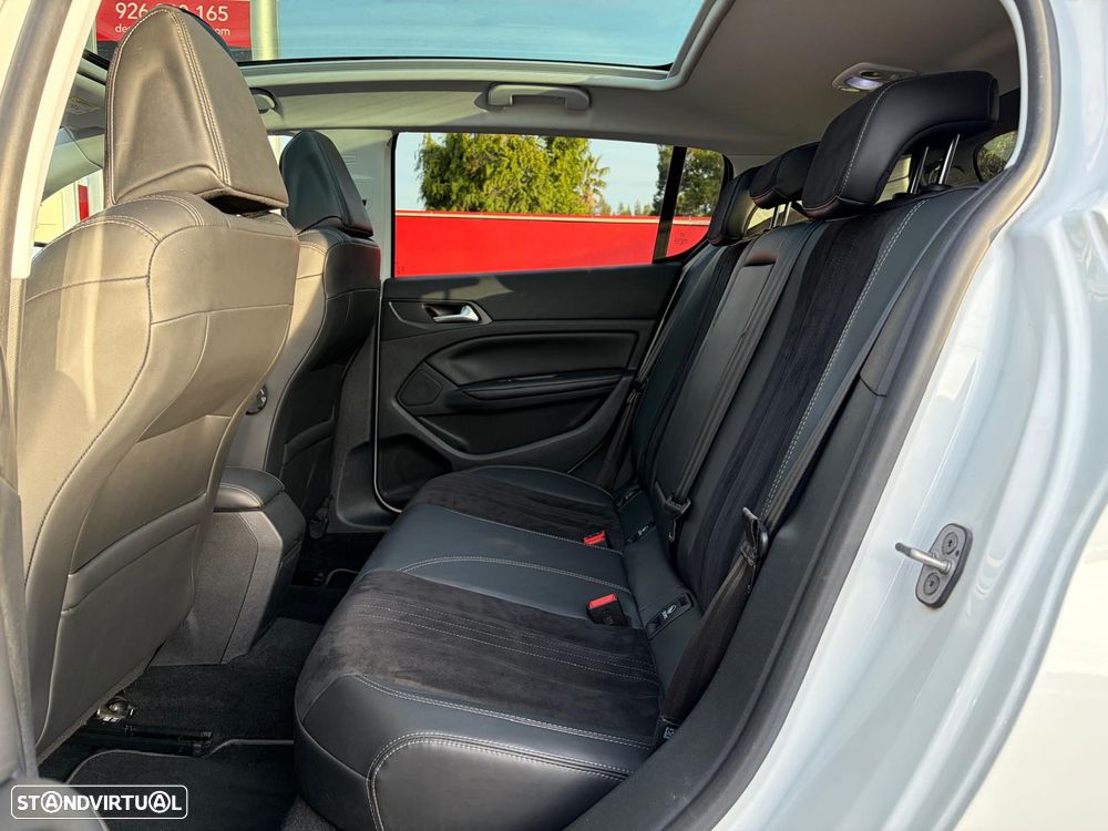 Peugeot 308 1.2 PureTech Allure J17 - 30