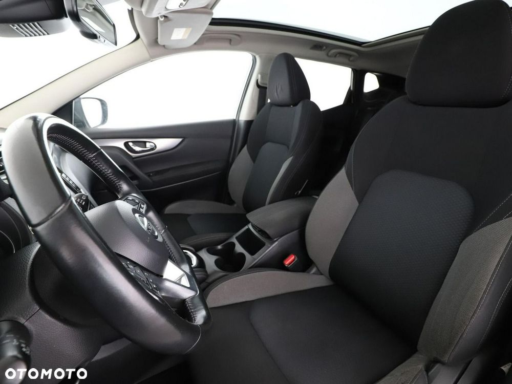 Nissan Qashqai 1.2 DIG-T N-Connecta Xtronic - 14
