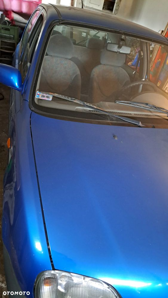 Nissan Micra 1.0 L - 7