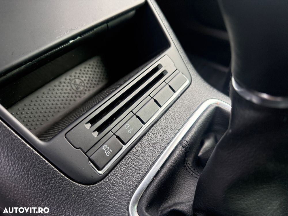 Volkswagen Tiguan 2.0 TDI DPF BlueMotion Technology Exclusive - 13