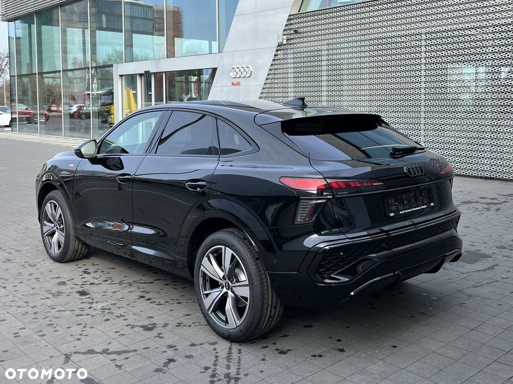 Audi Q3 Sportback - 4