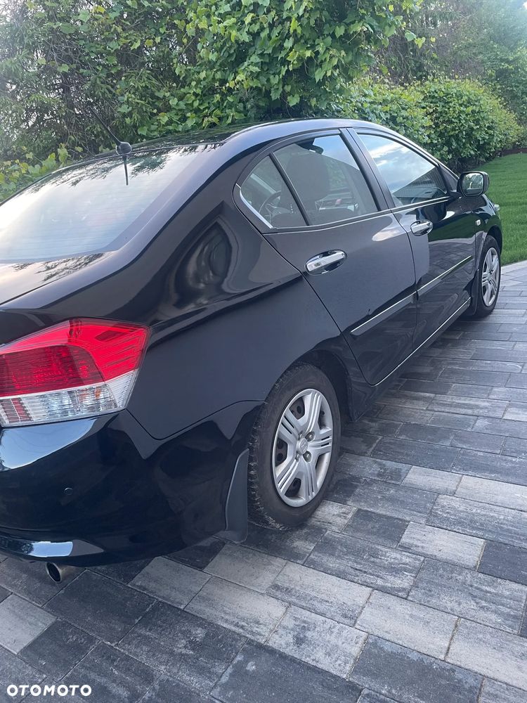 Honda City 1.4 Elegance - 24