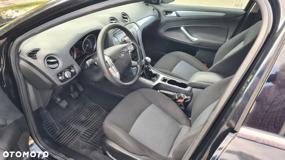 Ford Mondeo - 18