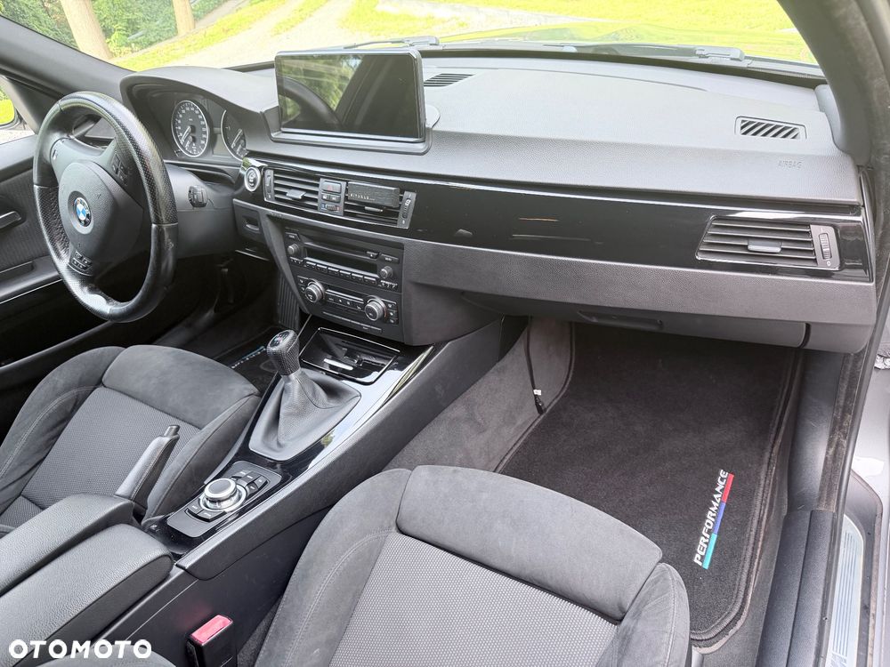 BMW Seria 3 318d DPF - 8