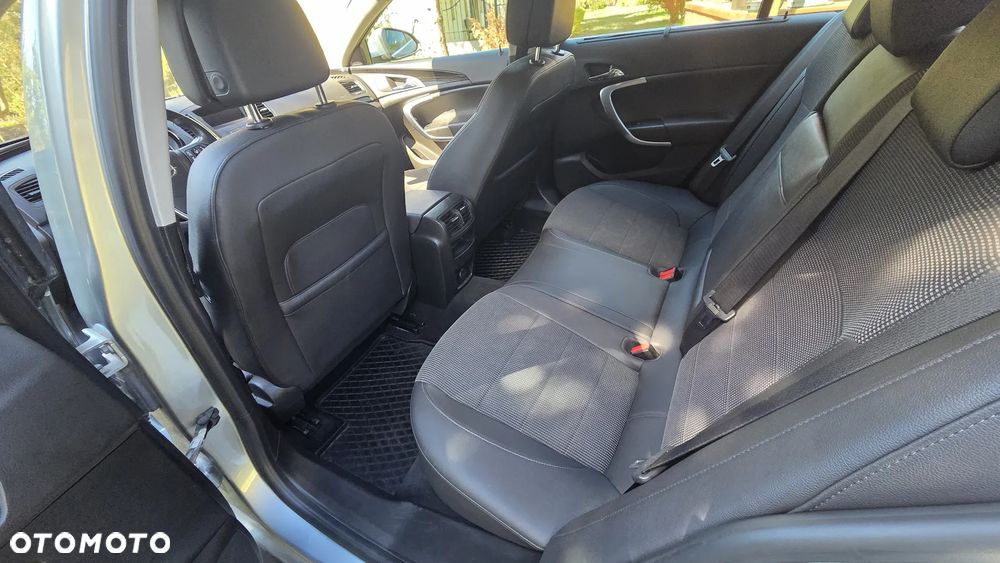 Opel Insignia 1.6 T Cosmo - 13