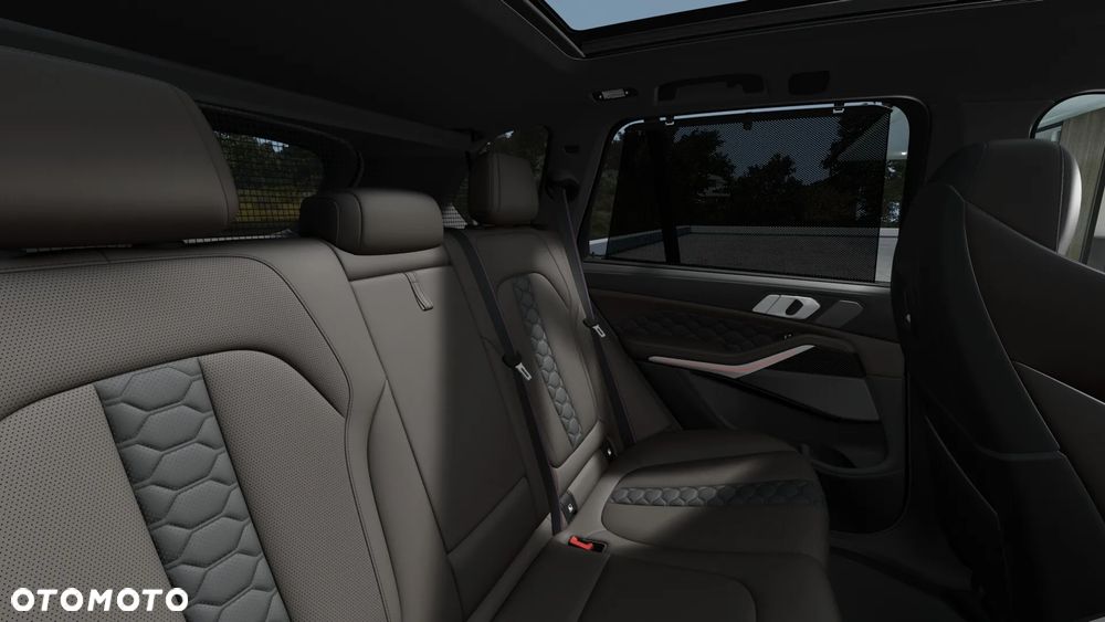 BMW X5 M Competition - 11