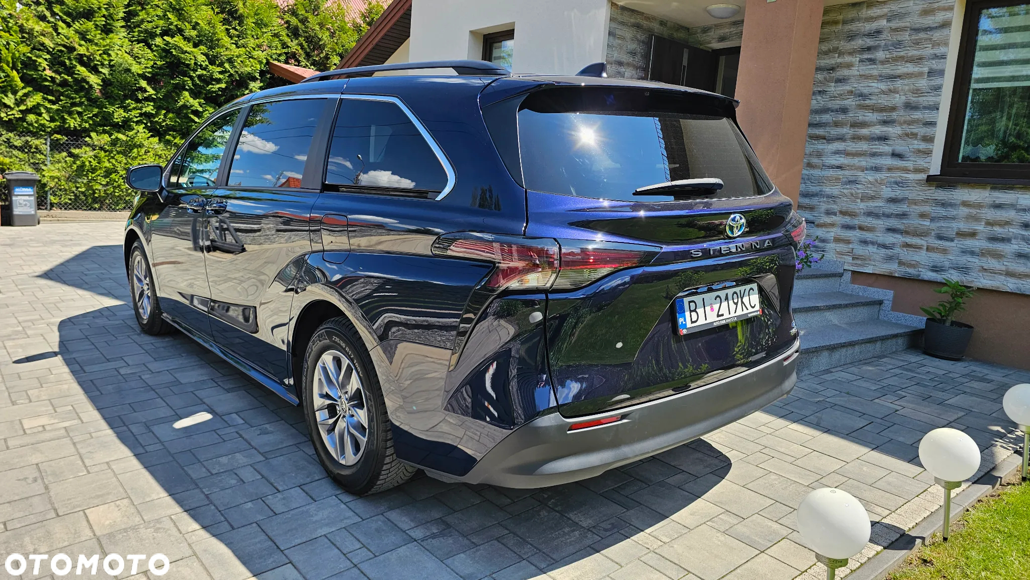 Toyota Sienna - 8