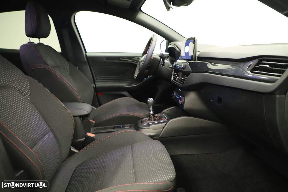 Ford Focus 1.0 EcoBoost ST-Line - 20