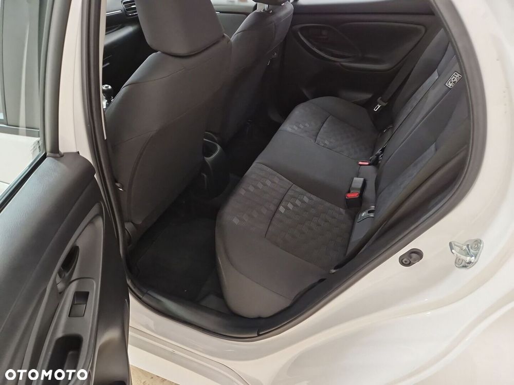 Toyota Yaris 1.5 Comfort - 12