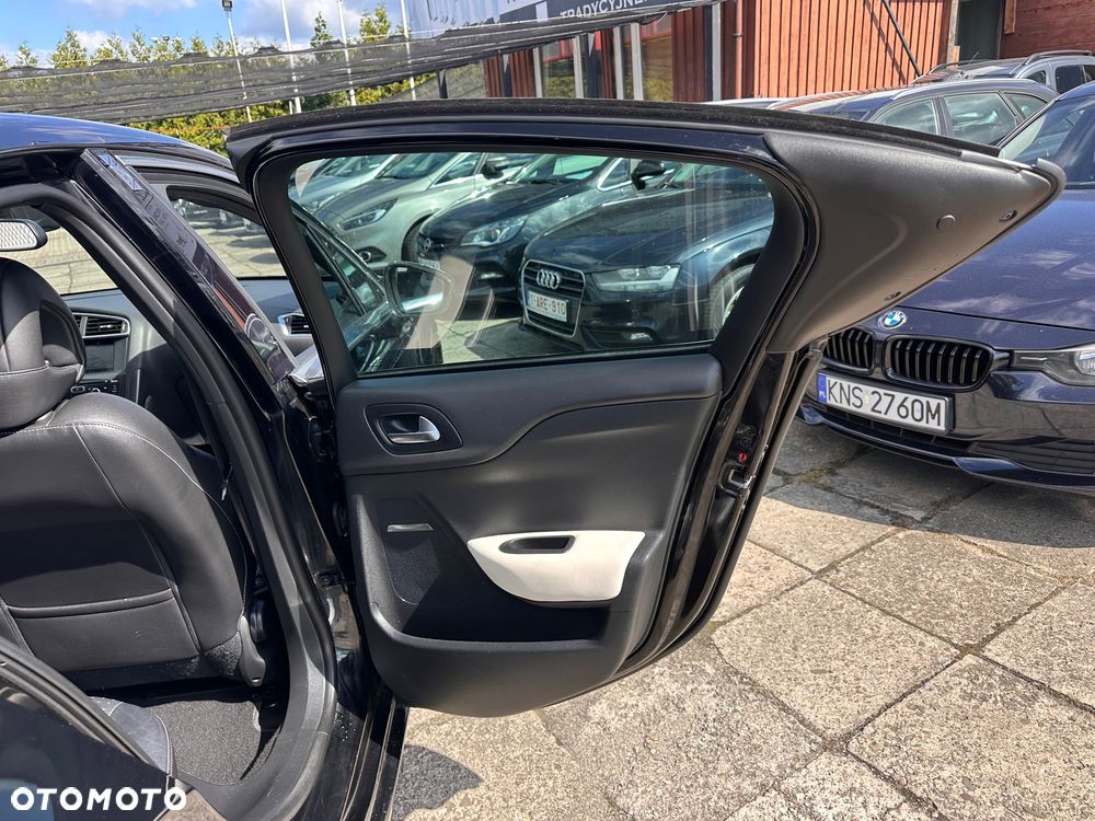 Citroën DS4 HDi 165 Pure Pearl - 19