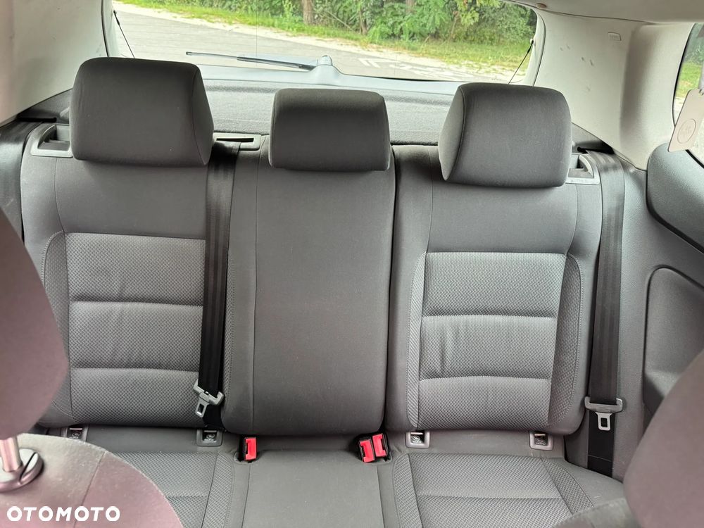 Volkswagen Golf 1.6 Q-Line - 8
