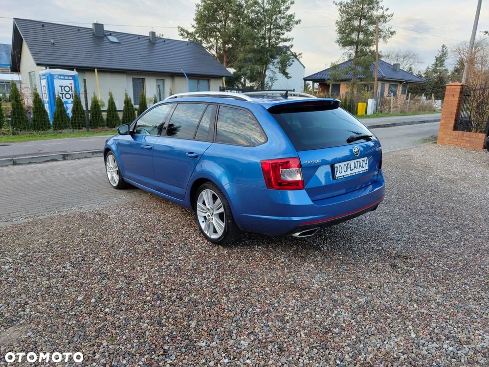 Skoda Octavia Combi 2.0 TDI RS - 26