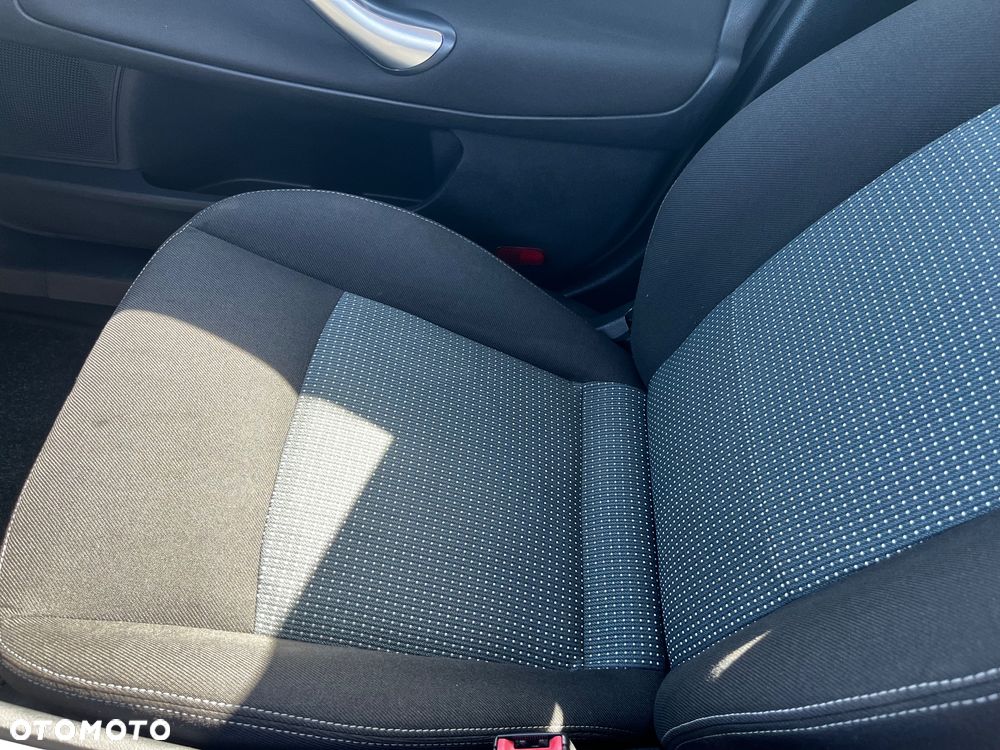 Ford Mondeo 2.0 TDCi Ambiente - 21