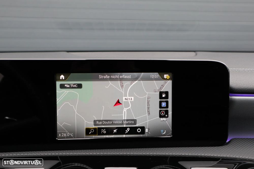 Mercedes-Benz A 250 e 8G-DCT AMG Line - 17