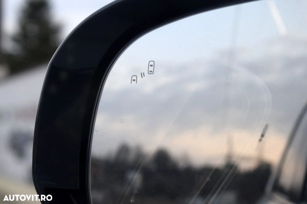 Mitsubishi Outlander 2.0 4WD - 17