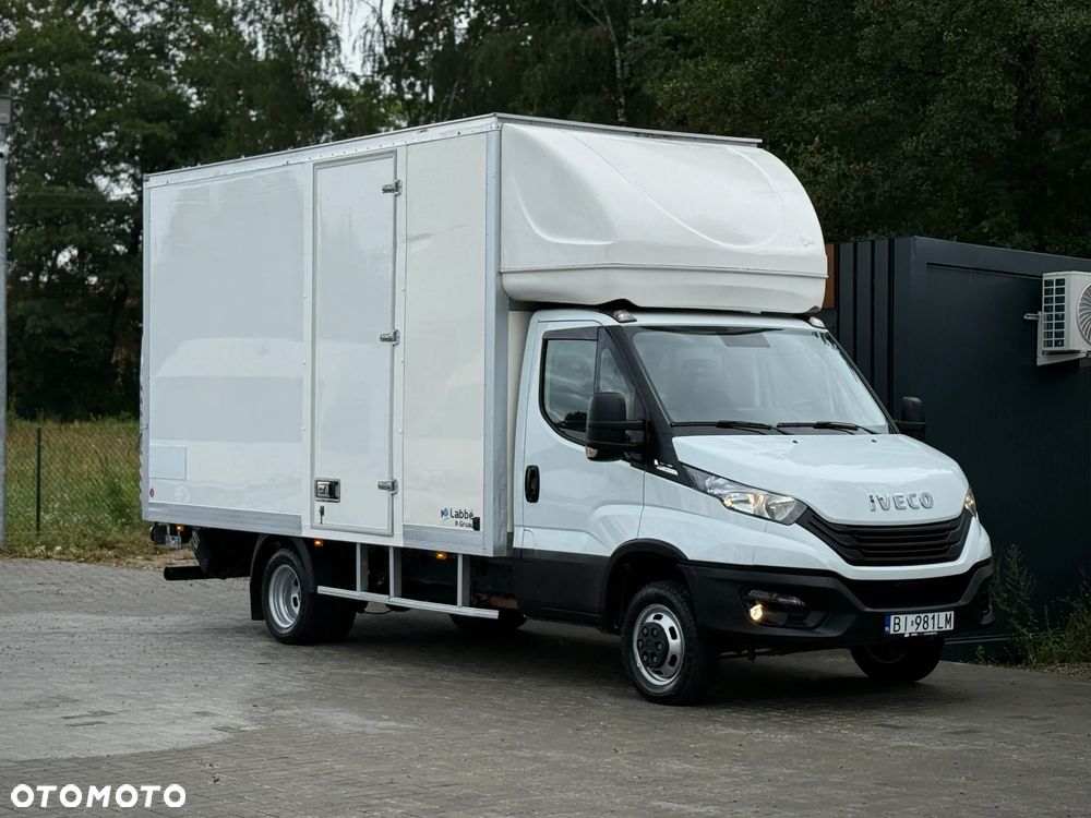 Iveco Daily 35C18 3.0 HPI 180KM / 2023 Rok Produkcji / Kontener 4,7m + Winda 750KG / Automat Hi-Matic / ZAREJESTROWANY W PL - 4