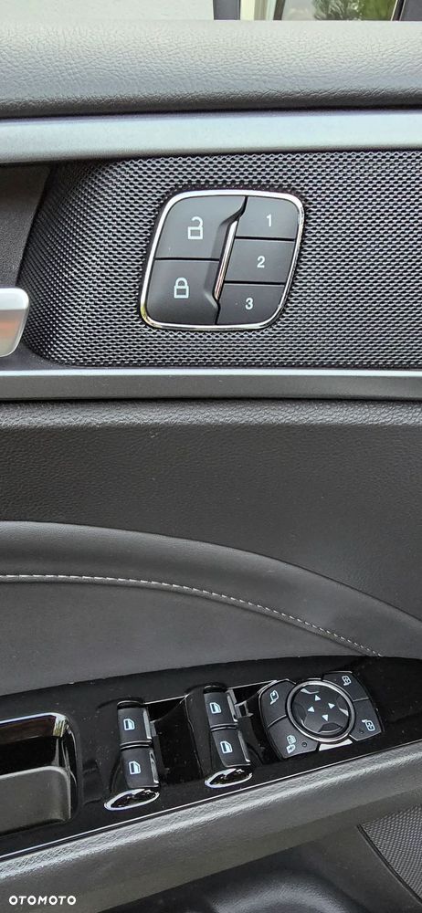 Ford Mondeo 2.0 TDCi Titanium - 18